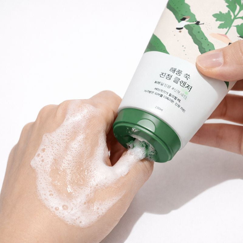 Round Lab Mugwort Calming Cleanser 150 ml
