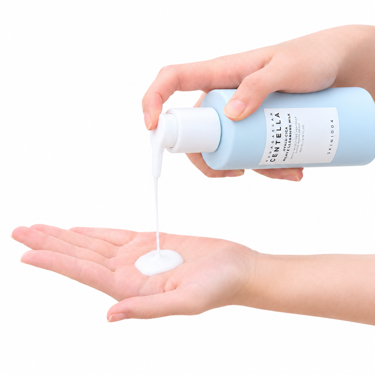 Skin1004 Madagascar Centella Hyalu-Cica Gentle Cleansing Milk 200 ml